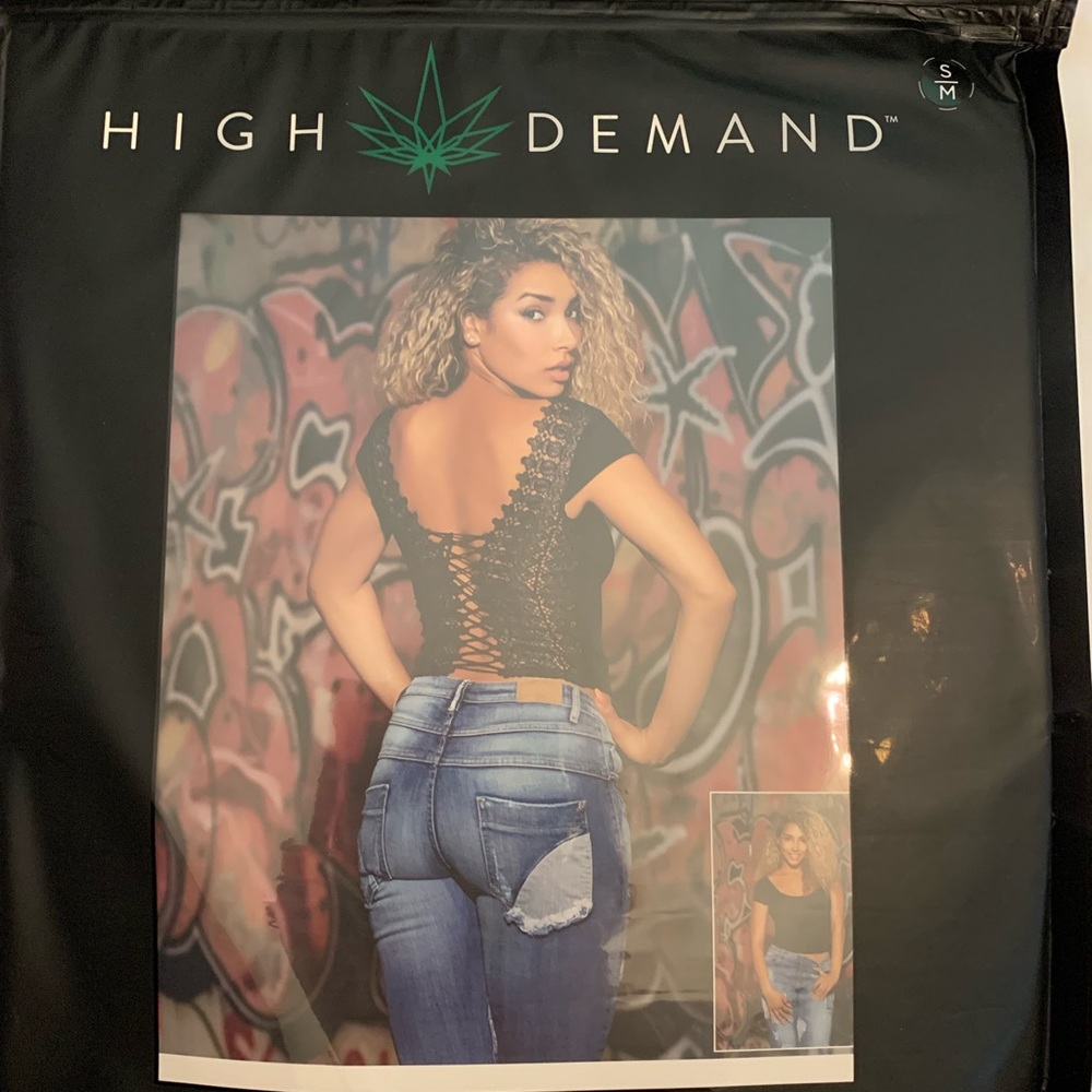High Demand black lace up top -NEW